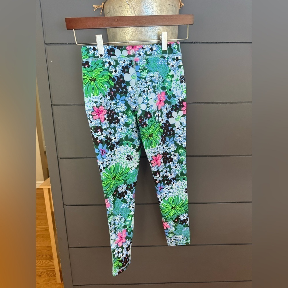 Lilly Pulitzer kids weekender leggings in Multi Soiree All Day size large - Picture 2 of 3